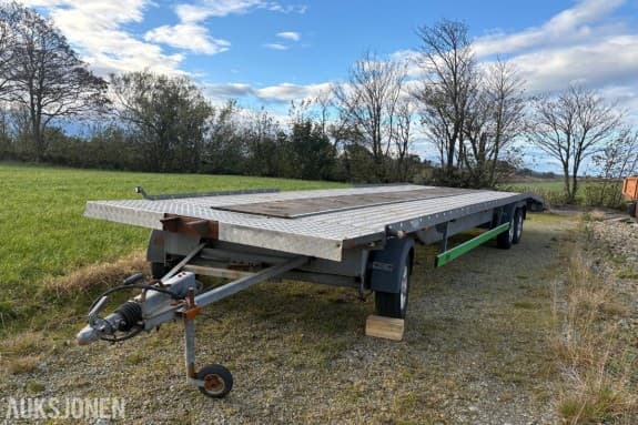 2015 Boro Multimax 3-akslet biltransporter med kjørebruer