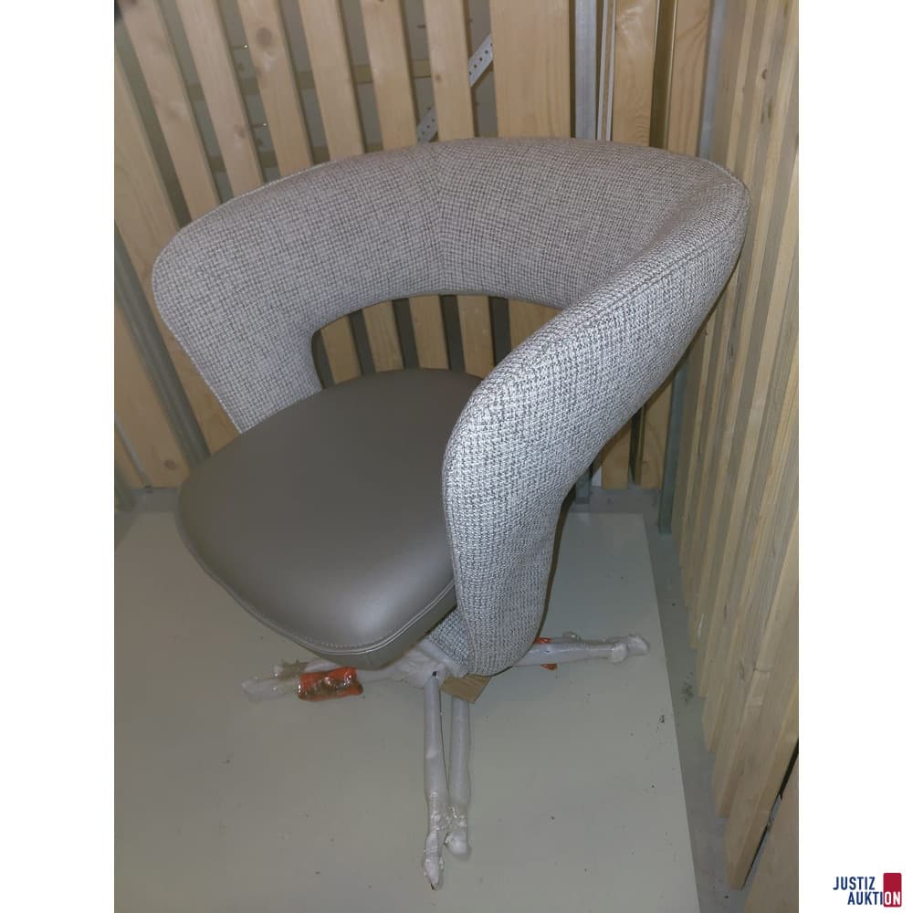4 Moderano Armchairs