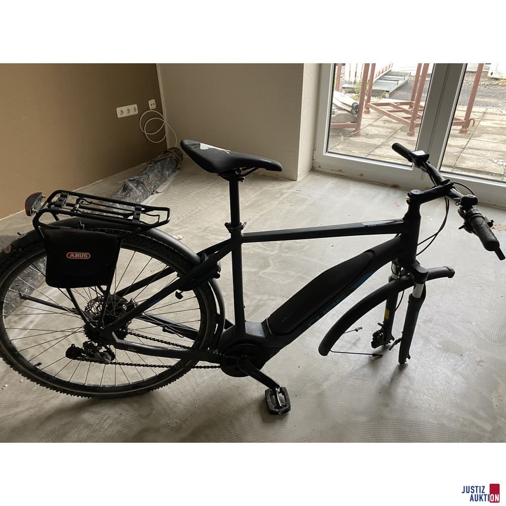 E-bike Trekking bicycle