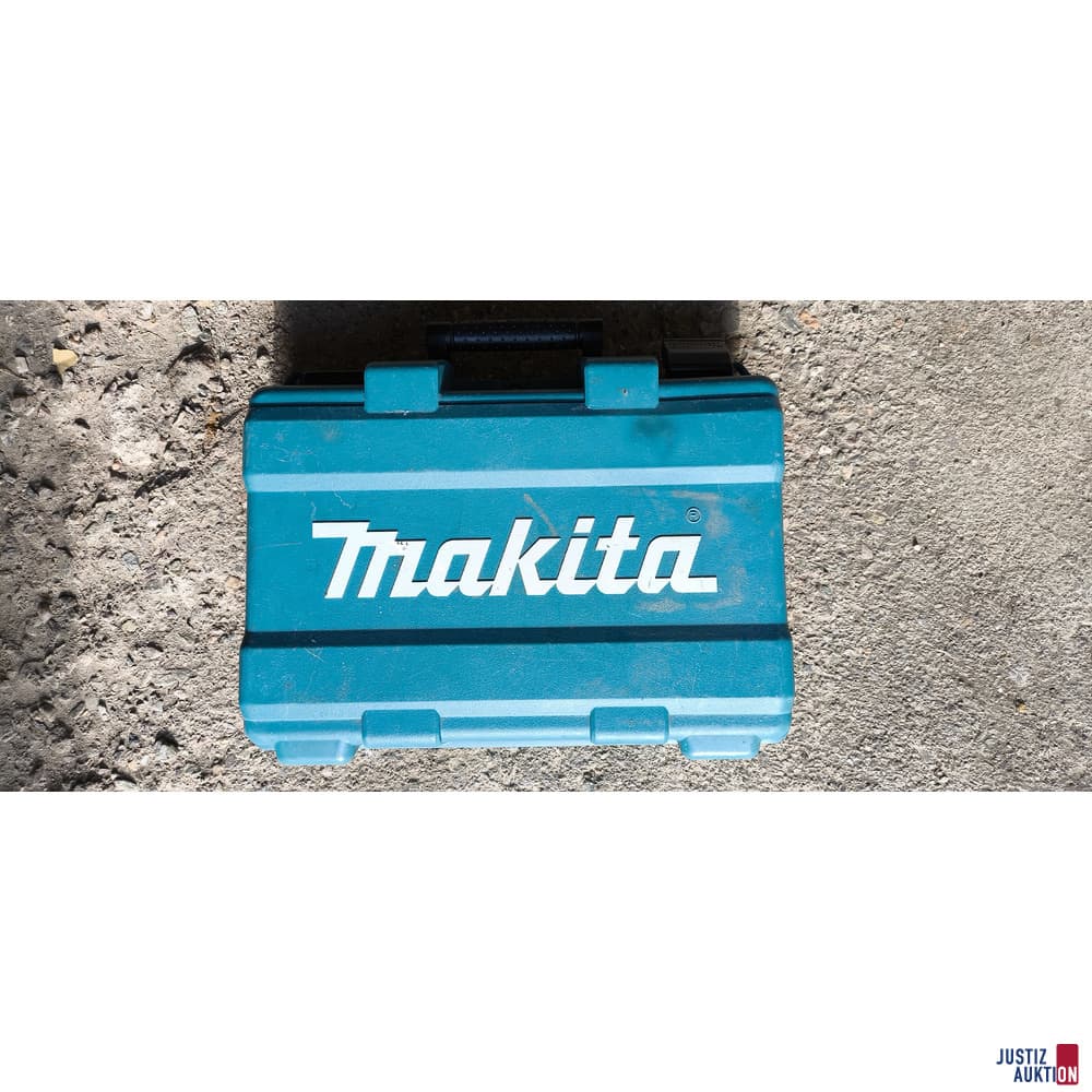 Makita case with cordless screwdriver