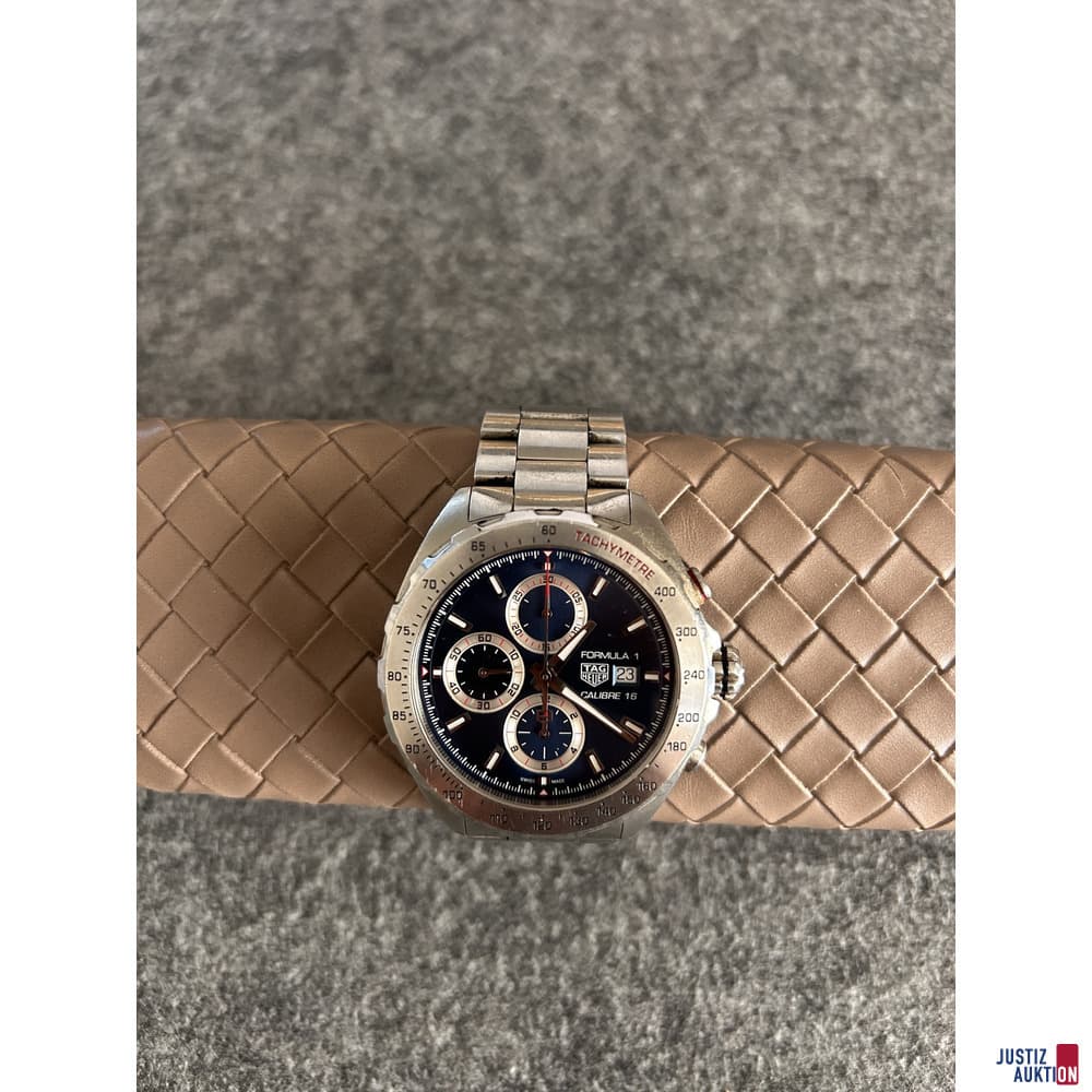 Men's watch of the brand TAG Heuer