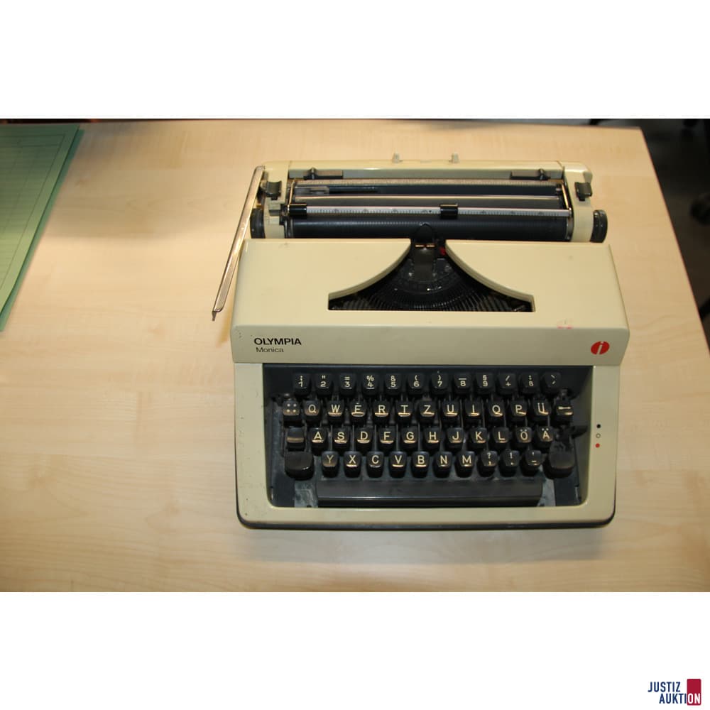 Olympia Monica Typewriter