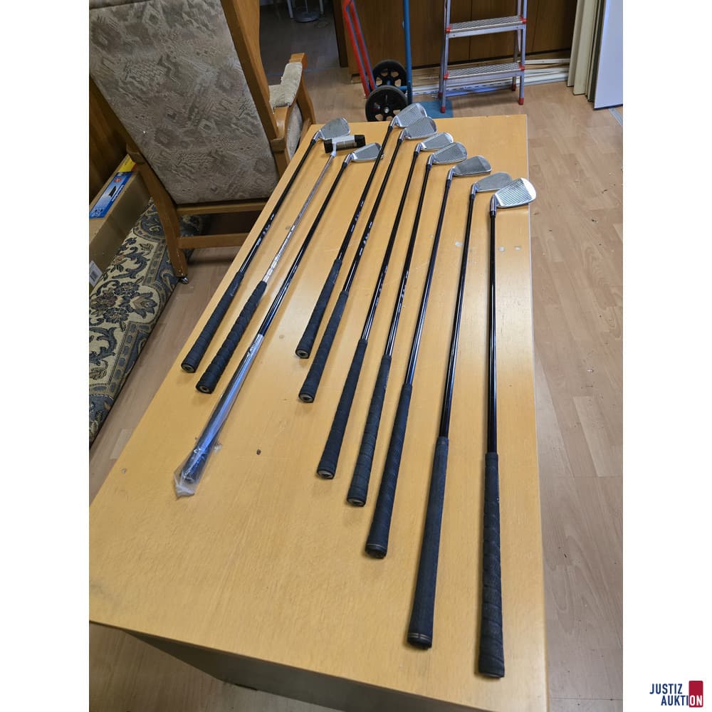 Golf set with golf bag, trolley and accessories