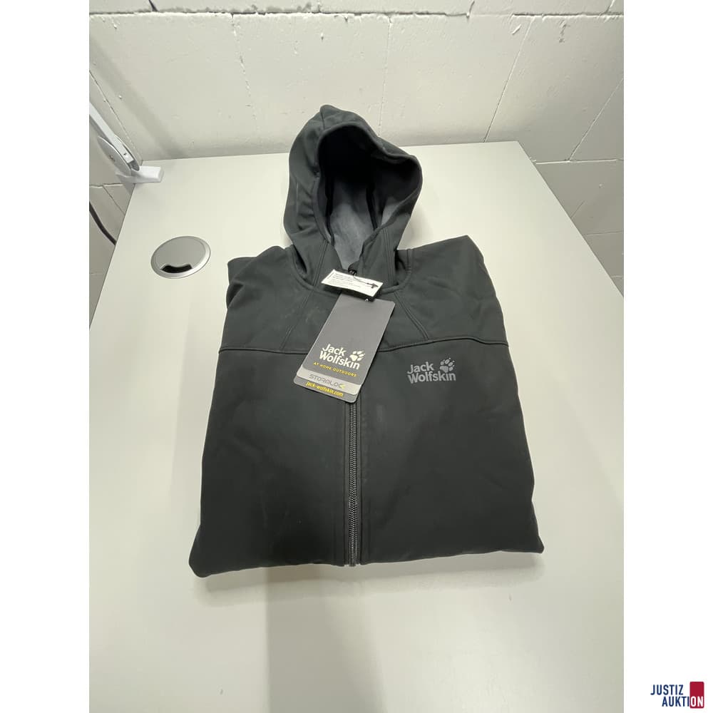 V112/26 - Jack Wolfskin Northern Men's Jacket, Black