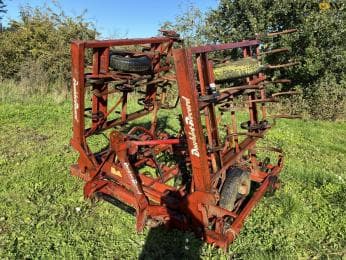 Doublet Record seedbed harrow