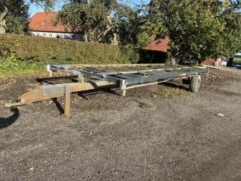 Flatbed trailer