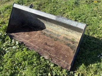 Fliegl shovel with Euro hitch