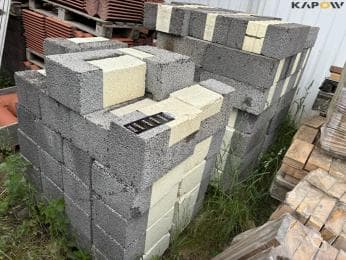 Insulated LECA blocks