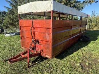 Livestock cart