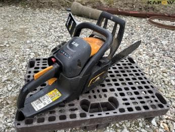 McCulloch CS 340 chainsaw