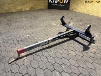 Baglifter with Volvo hitch