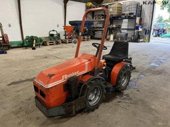 Silvatec Sirio 4x4 compact tool carrier with tools