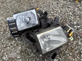 Toyota Hilux lamps and safety belts
