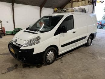 Toyota Proace van