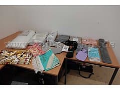 Mixed household/decor items and textiles