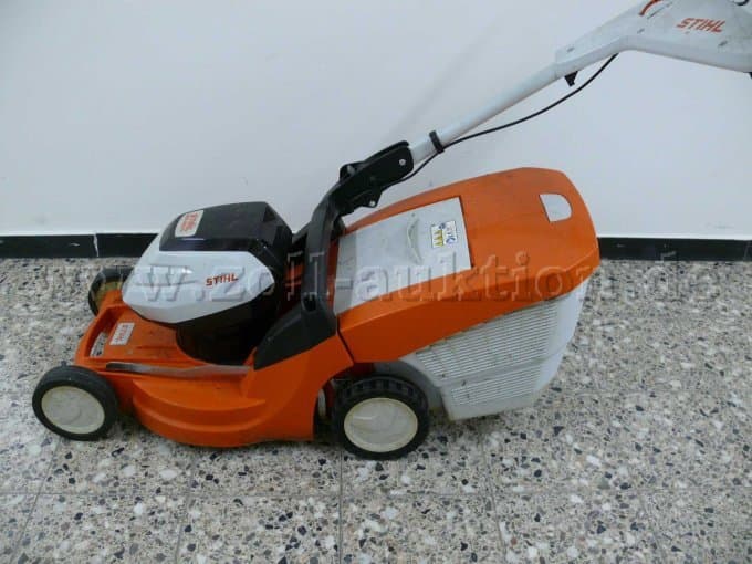 Battery lawnmower Stihl RMA 448.2 PV