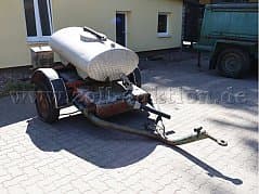 Trailer with 300L water tank