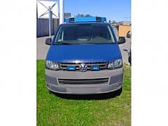 Craft vehicle VW Bus T5 with engine damage