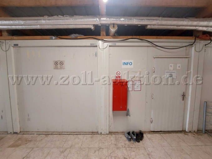 Double container (2 containers or a respective longitudinal wall), size 20 ft each