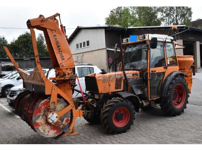 Fendt 250 K Tractor with Attachments