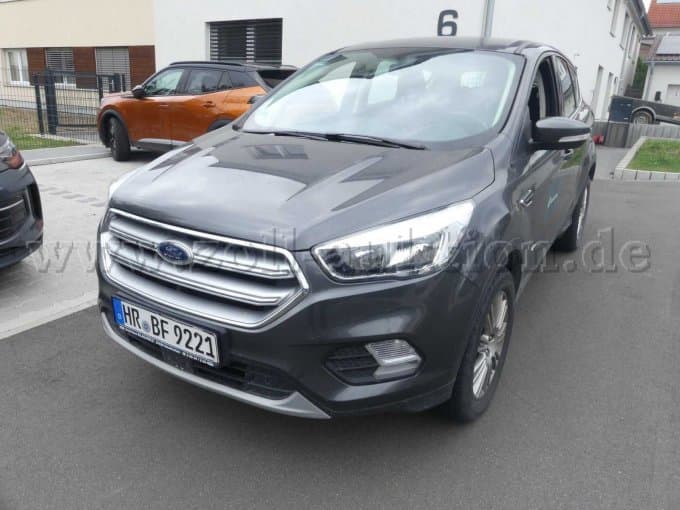 Ford Kuga 2.0 TDCi Trend 4x4 Start/stop (EURO 6) - Spare parts dispenser