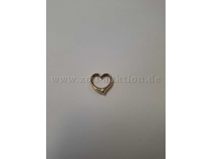 Gold pendant in heart shape – 333 gold with clear stone