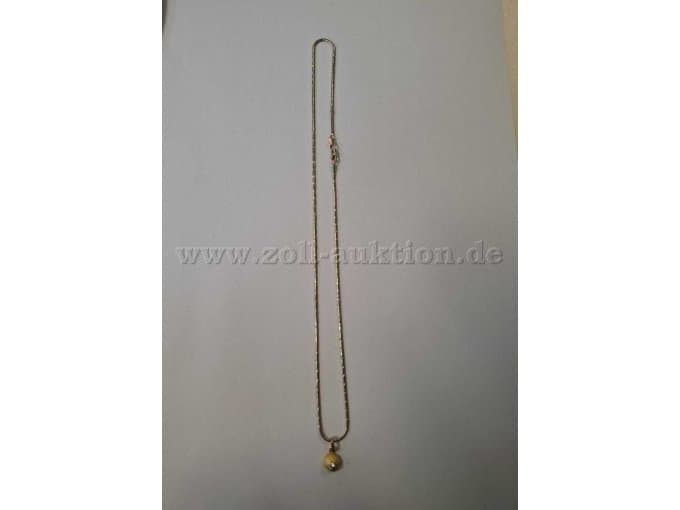 Gold chain with round pendant and gemstone – 585 gold