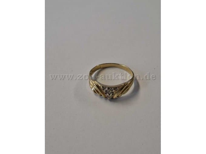 Gold ring with clear stones – 585 gold