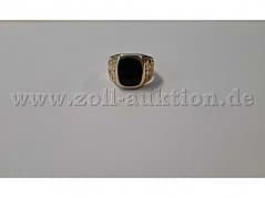 Gold ring with black stone and side ornaments – 750 gold