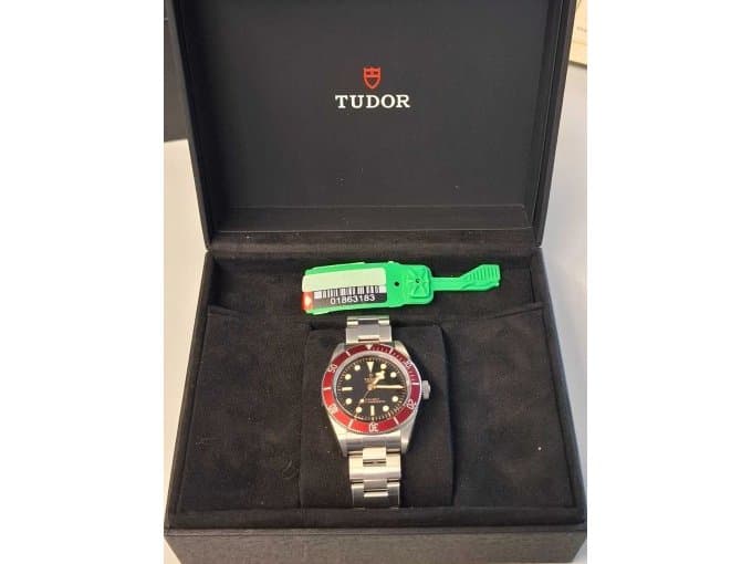 Men's watch *** Tudor*** Black Bay