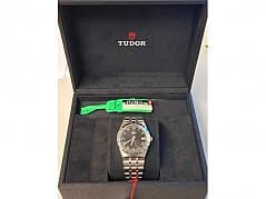 Men's watch *** Tudor*** Royal