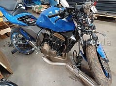 KAWASAKI Z750 Naked Bike - Accident damage - used as part dispenser