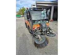 Citymaster 2000 street sweeper