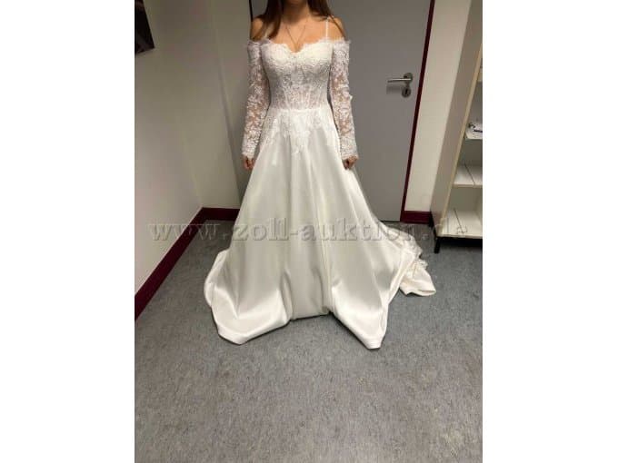 Mixed Lot: 15 Wedding Dresses & 4 Suits