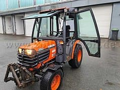 Kubota B2110, 4x4 Municipal Compact Tractor