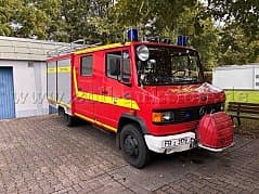 Extinguishing vehicle LF 8 Fire department Mercedes-Benz 711 D