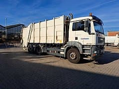 1 LKW-Müllwagen - MAN TGA 26.320