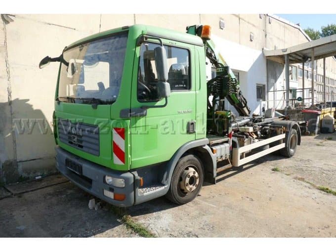 MAN TGL 10.180 4x2 Truck with Crane