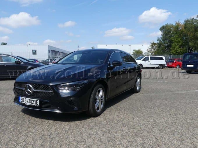 Mercedes-Benz CLA 250 e Shooting Brake mit EQ - BD8-3821E