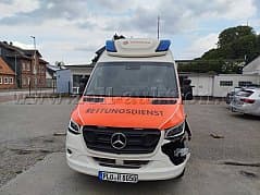 1 Mercedes-Benz Sprinter Krankentransportwagen