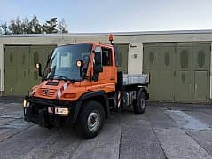 Mercedes-Benz Unimog U 290 with Snow Plough