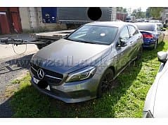 Mercedes A 200 d 4Matic "Activity Edition" with panoramic roof