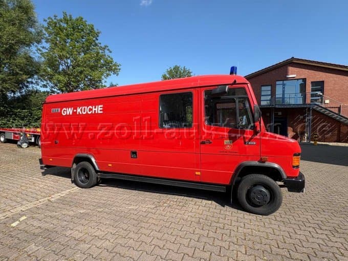 Mercedes Benz 711D-KA Appliance Car Kitchen