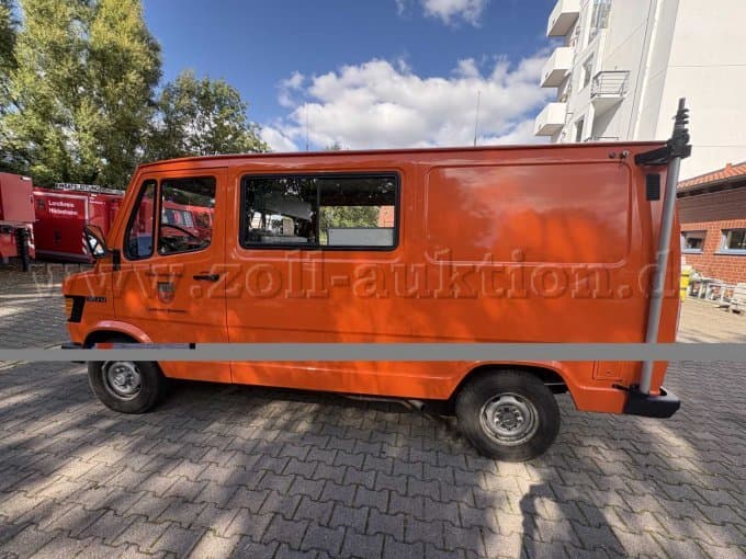 Mercedes-Benz 602 DKA Civil Protection Vehicle
