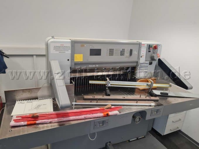Polar 78 E Cutting Machine