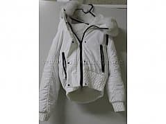 Ski outfit: jacket INDRA white size 32 NL, pants PIPPA white size 34 NL by Goldbergh