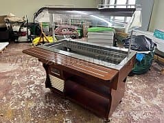 Tecfrigo ISOLA 4 M – chilled buffet/salat bar with glass attachment, built in 2014