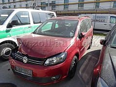 VW – Touran 2,0 TDI – red
