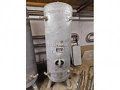 Vertical pressure vessel (used) of boiler forging and apparatus construction