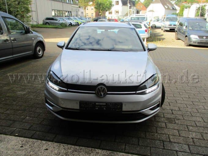 Volkswagen Golf Variant (AUV)
